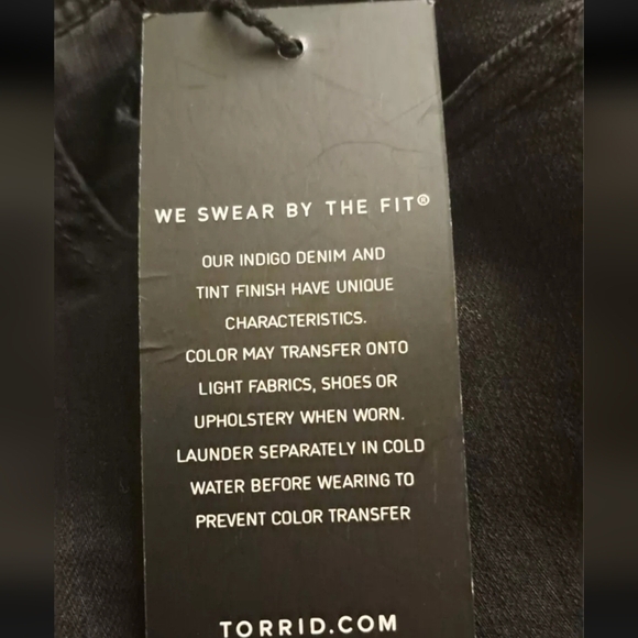 Torrid 00R Black Denim Pants Lean Skinny Jeans Strech Soft Pull On NWT B21#8 - Picture 3 of 9